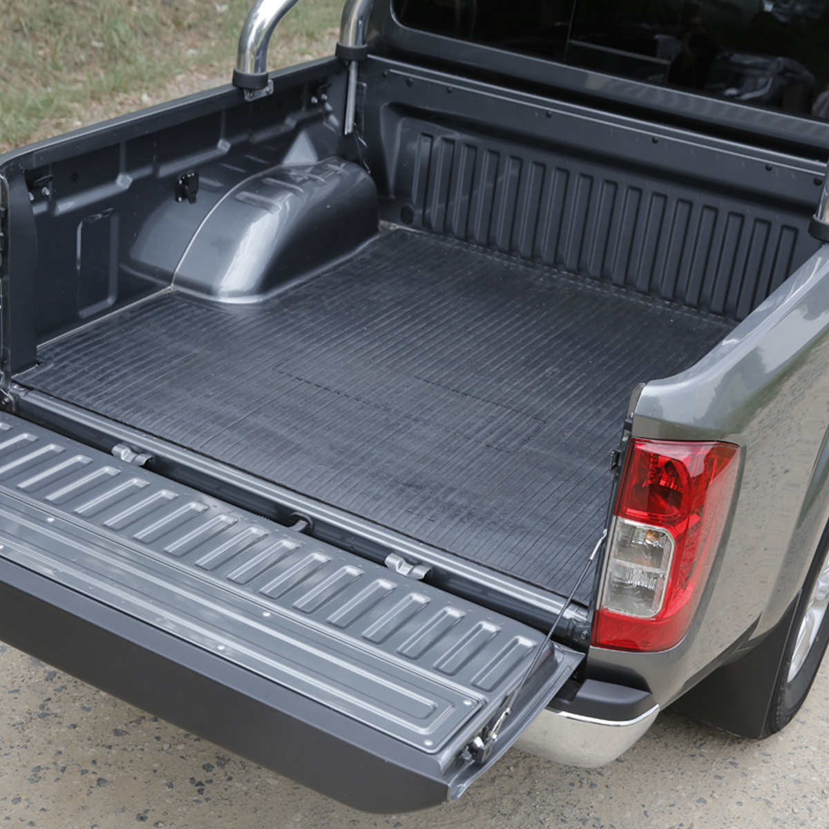 Bushranger Rubber Cargo Mat to suit Toyota Hilux Dual Cab 10/15 Current